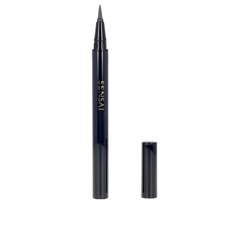 DESIGNING liquid eyeliner...